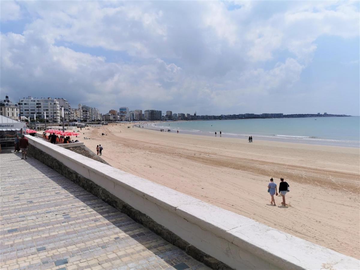 Residence Les Pins 莱萨布勒-多洛讷 外观 照片